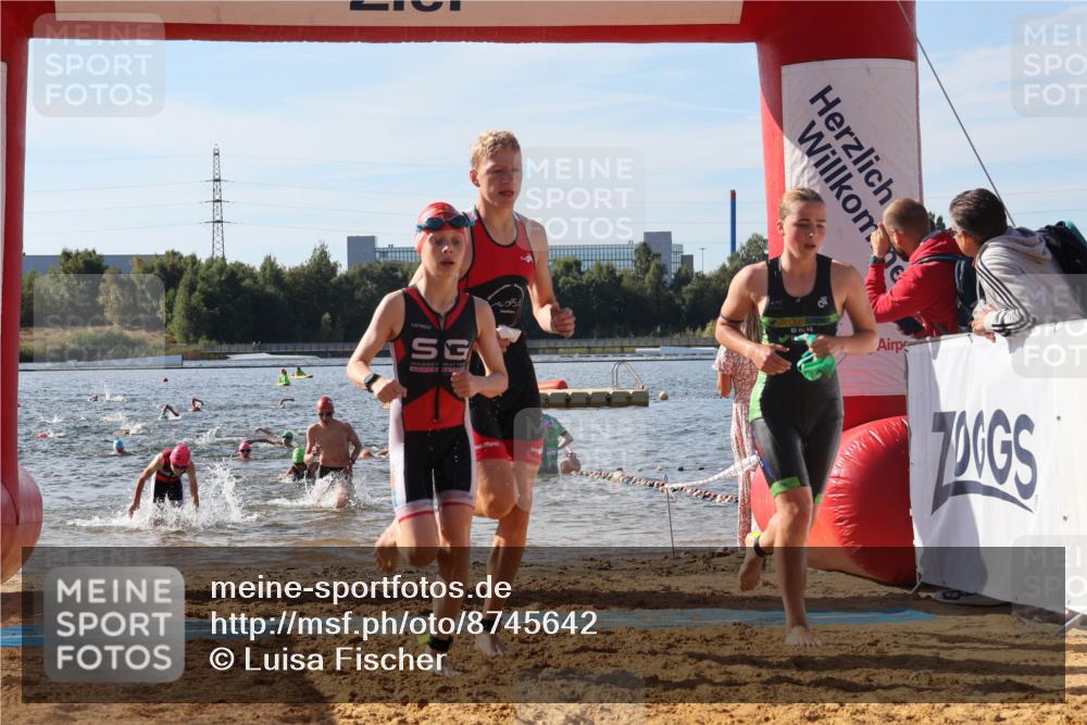 07.09.2025 - 19. Norderstedt Triathlon Luisa Fischer http://msf.ph/oto/8745642 07.09.2025 10:24:30 Schwimmen 60, 79, 83, 102, 104, 124, 132, 674, 683 meine-sportfotos.de