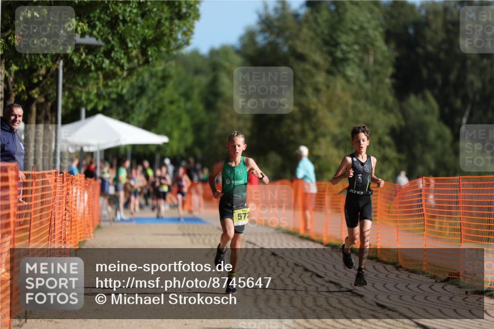07.09.2025 - 19. Norderstedt Triathlon Michael Strokosch http://msf.ph/oto/8745647 07.09.2025 09:43:44 Laufen 568, 572 meine-sportfotos.de