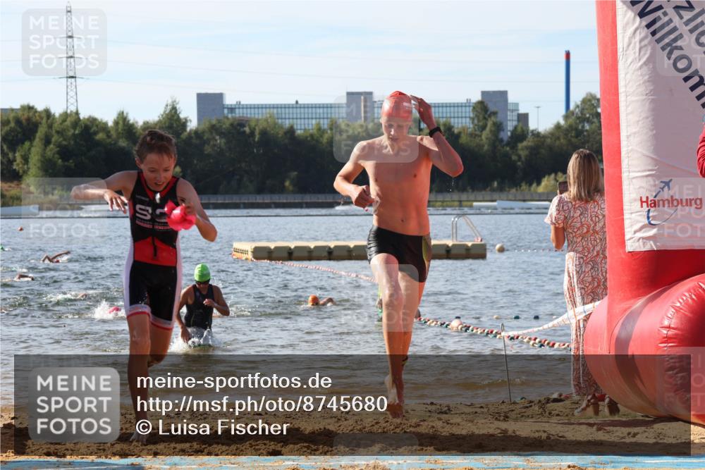 07.09.2025 - 19. Norderstedt Triathlon Luisa Fischer http://msf.ph/oto/8745680 07.09.2025 10:24:34 Schwimmen 83, 104, 124, 132, 674, 683 meine-sportfotos.de
