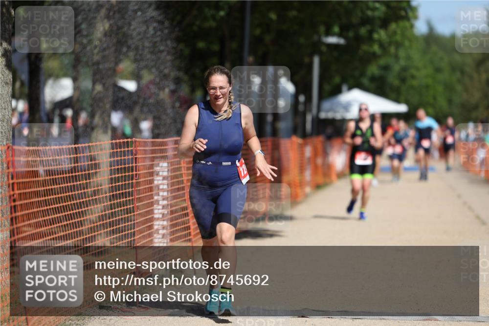 07.09.2025 - 19. Norderstedt Triathlon Michael Strokosch http://msf.ph/oto/8745692 07.09.2025 12:35:59 Laufen 1242, 1258 meine-sportfotos.de