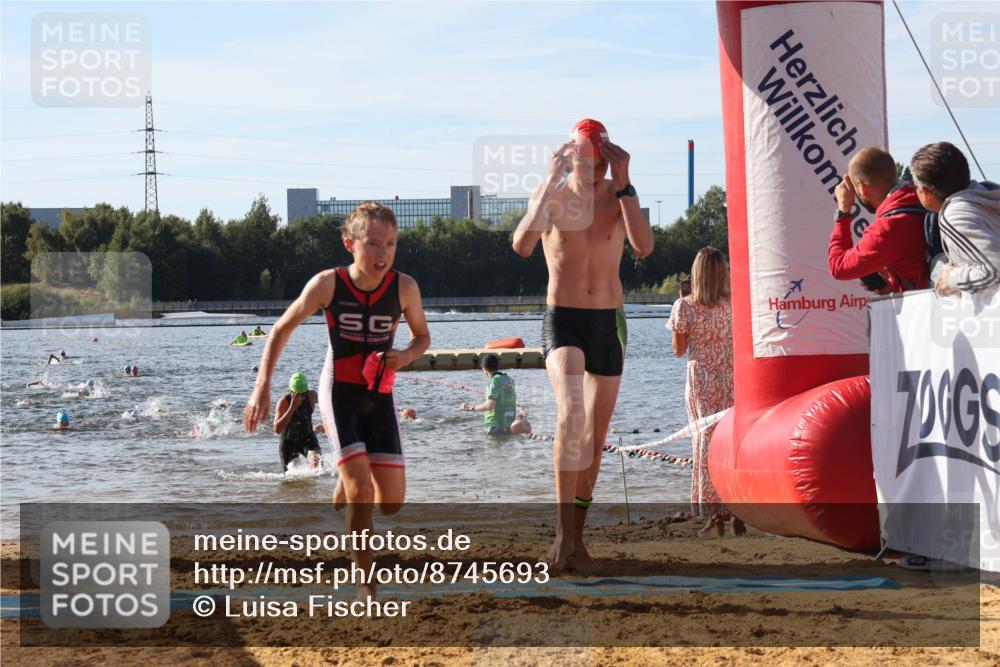 07.09.2025 - 19. Norderstedt Triathlon Luisa Fischer http://msf.ph/oto/8745693 07.09.2025 10:24:35 Schwimmen 83, 104, 123, 124, 132, 674, 683 meine-sportfotos.de