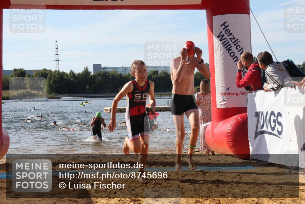 07.09.2025 - 19. Norderstedt Triathlon Luisa Fischer http://msf.ph/oto/8745696 07.09.2025 10:24:35 Schwimmen 83, 104, 123, 124, 132, 674, 683 meine-sportfotos.de