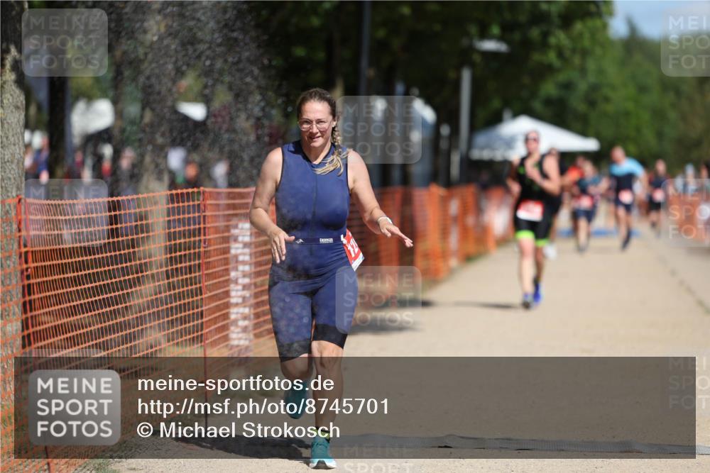 07.09.2025 - 19. Norderstedt Triathlon Michael Strokosch http://msf.ph/oto/8745701 07.09.2025 12:35:59 Laufen 1242, 1258 meine-sportfotos.de