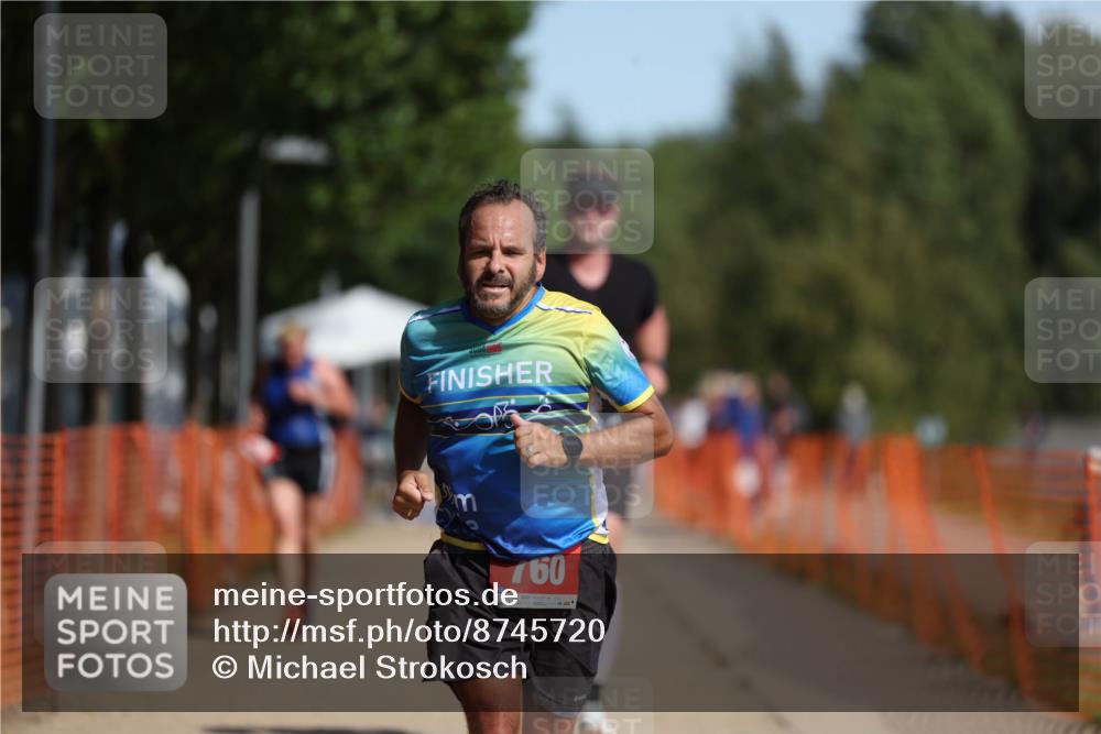 07.09.2025 - 19. Norderstedt Triathlon Michael Strokosch http://msf.ph/oto/8745720 07.09.2025 11:59:12 Laufen 229, 281, 760 meine-sportfotos.de