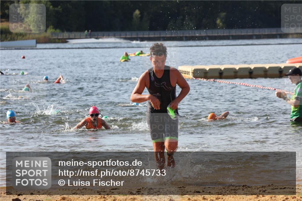 07.09.2025 - 19. Norderstedt Triathlon Luisa Fischer http://msf.ph/oto/8745733 07.09.2025 10:24:38 Schwimmen 83, 104, 123, 124, 132, 674, 683 meine-sportfotos.de