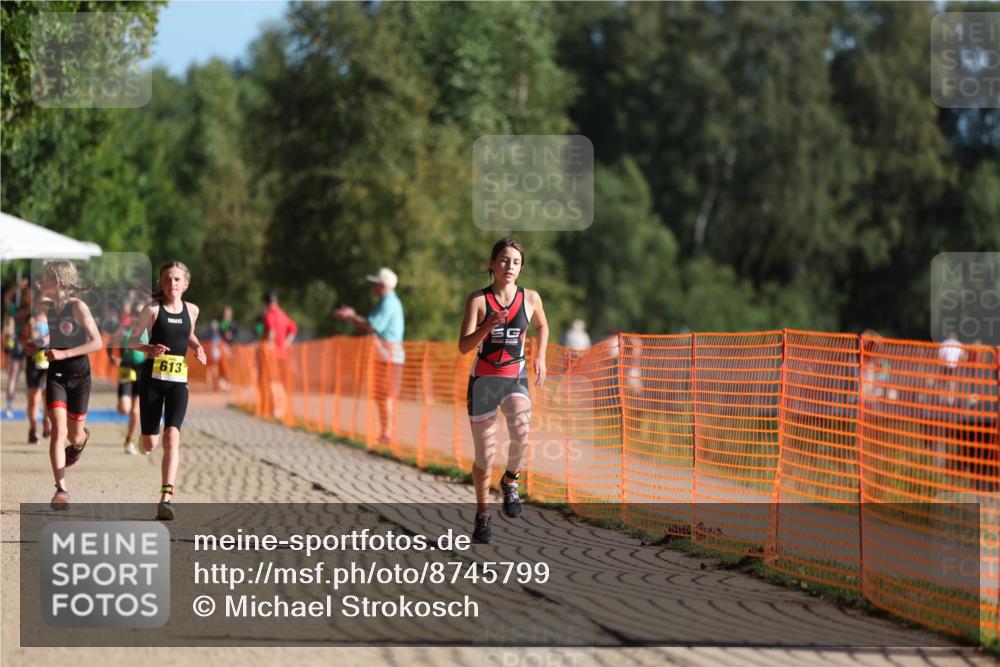 07.09.2025 - 19. Norderstedt Triathlon Michael Strokosch http://msf.ph/oto/8745799 07.09.2025 09:43:56 Laufen 563, 586, 613 meine-sportfotos.de