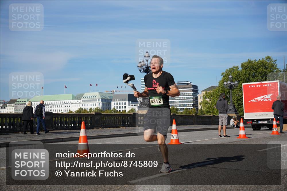 07.09.2025 - BARMER Alsterlauf Yannick Fuchs http://msf.ph/oto/8745809 07.09.2025 09:31:20 Laufen 4312, 1 meine-sportfotos.de