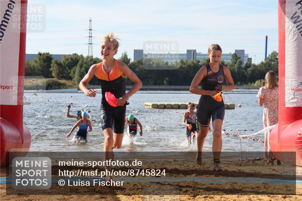 07.09.2025 - 19. Norderstedt Triathlon Luisa Fischer http://msf.ph/oto/8745824 07.09.2025 10:24:48 Schwimmen 61, 73, 120, 123, 130 meine-sportfotos.de