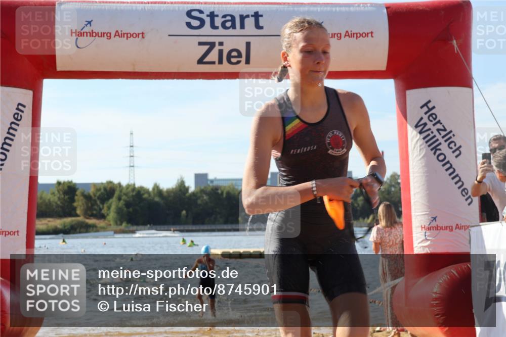 07.09.2025 - 19. Norderstedt Triathlon Luisa Fischer http://msf.ph/oto/8745901 07.09.2025 10:24:57 Schwimmen 61, 62, 73, 100, 111, 120, 126, 130 meine-sportfotos.de