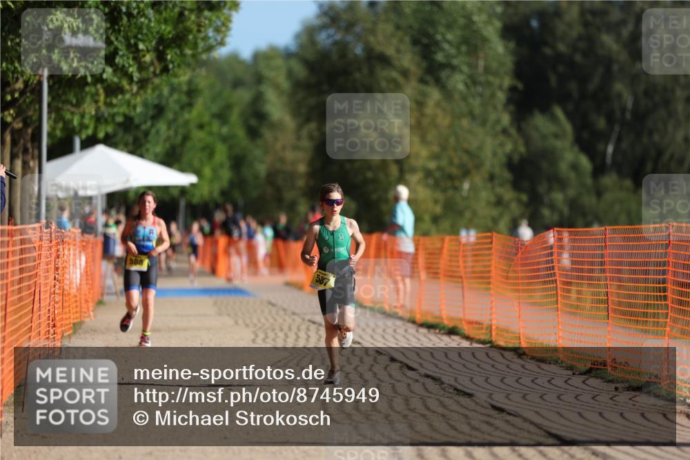 07.09.2025 - 19. Norderstedt Triathlon Michael Strokosch http://msf.ph/oto/8745949 07.09.2025 09:44:03 Laufen 563, 586, 587, 613 meine-sportfotos.de