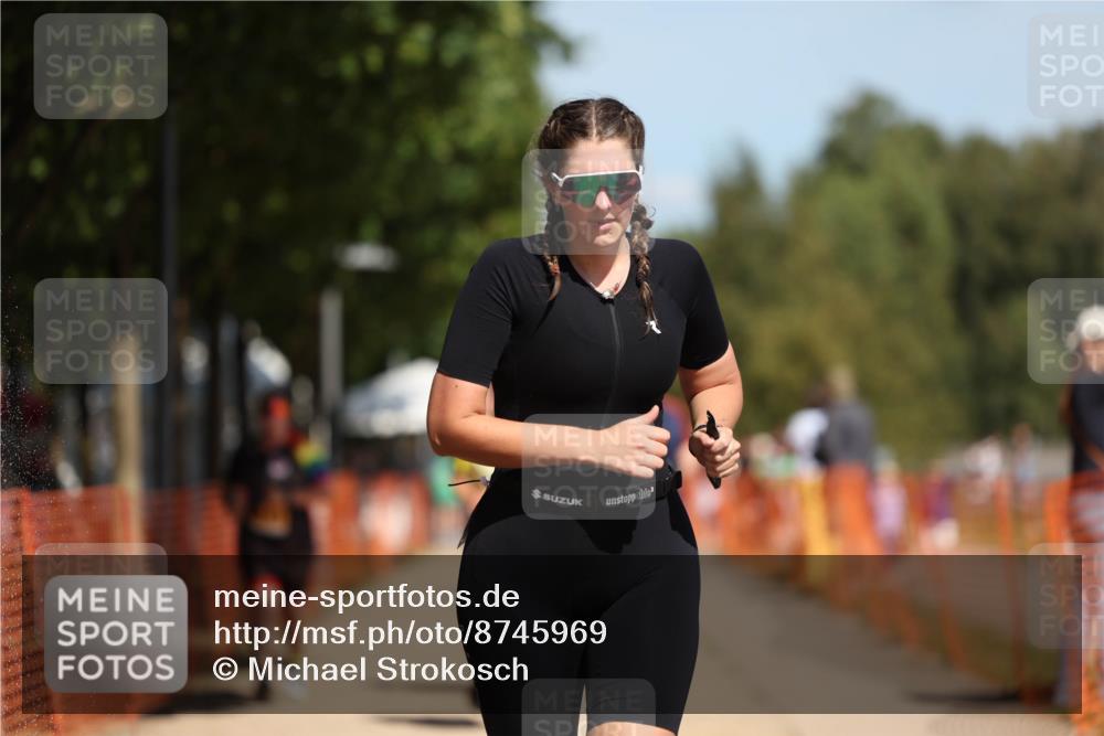 07.09.2025 - 19. Norderstedt Triathlon Michael Strokosch http://msf.ph/oto/8745969 07.09.2025 12:36:14 Laufen 190, 207, 282, 860, 1161, 1267, 1307, 1319 meine-sportfotos.de