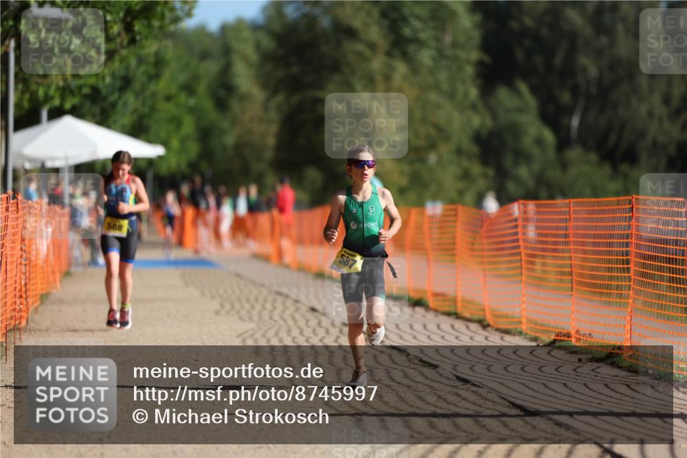 07.09.2025 - 19. Norderstedt Triathlon Michael Strokosch http://msf.ph/oto/8745997 07.09.2025 09:44:05 Laufen 563, 586, 587, 613 meine-sportfotos.de