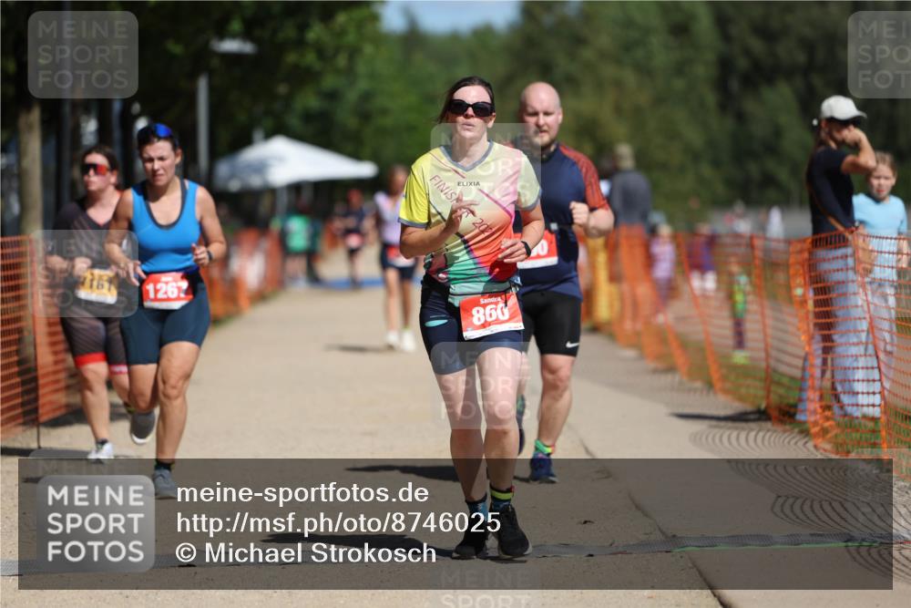 07.09.2025 - 19. Norderstedt Triathlon Michael Strokosch http://msf.ph/oto/8746025 07.09.2025 12:36:16 Laufen 190, 207, 282, 860, 1161, 1267, 1307, 1319 meine-sportfotos.de