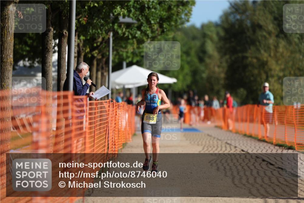 07.09.2025 - 19. Norderstedt Triathlon Michael Strokosch http://msf.ph/oto/8746040 07.09.2025 09:44:07 Laufen 586, 587, 588, 613 meine-sportfotos.de