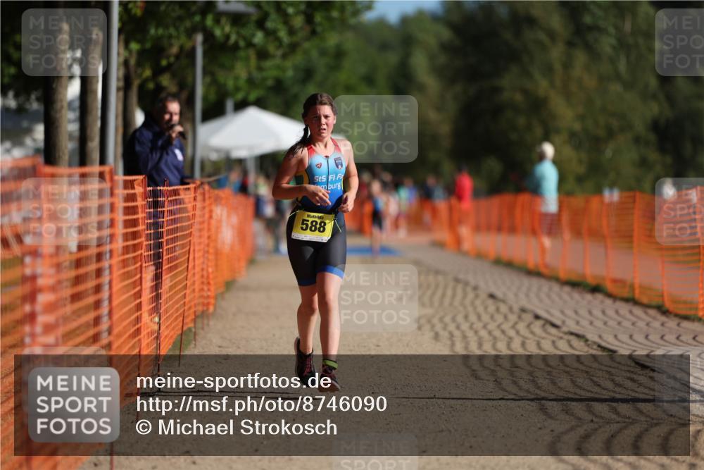 07.09.2025 - 19. Norderstedt Triathlon Michael Strokosch http://msf.ph/oto/8746090 07.09.2025 09:44:10 Laufen 587, 588 meine-sportfotos.de