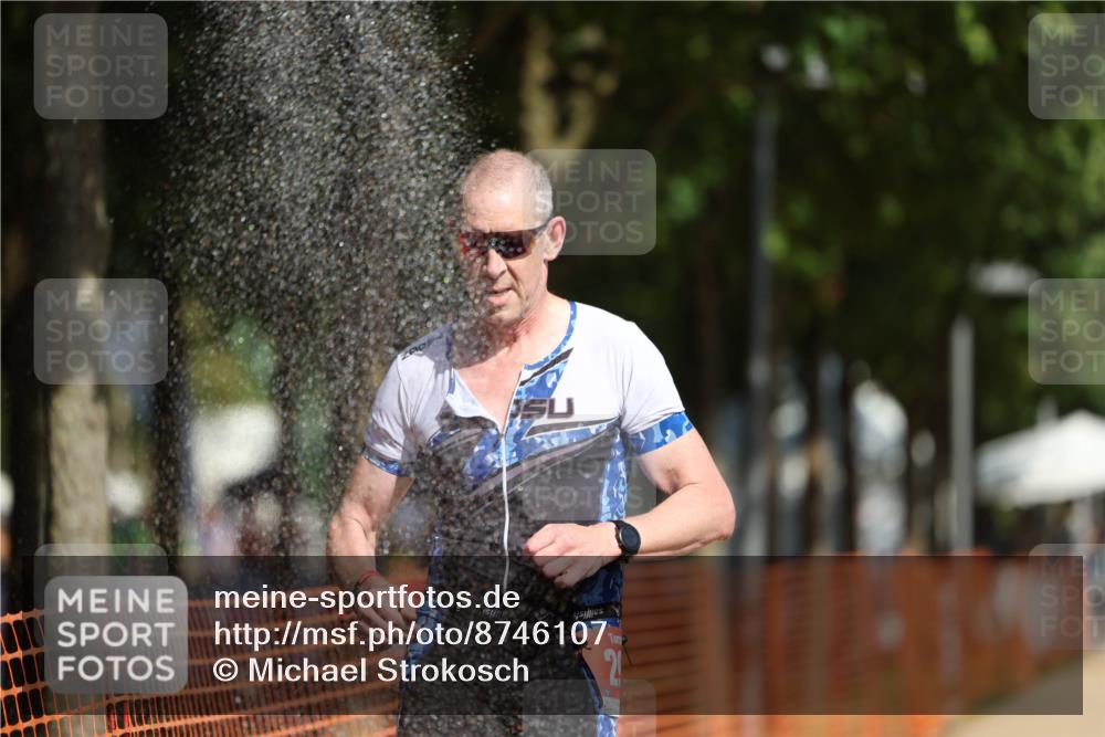 07.09.2025 - 19. Norderstedt Triathlon Michael Strokosch http://msf.ph/oto/8746107 07.09.2025 11:59:39 Laufen 296, 1177, 1383 meine-sportfotos.de