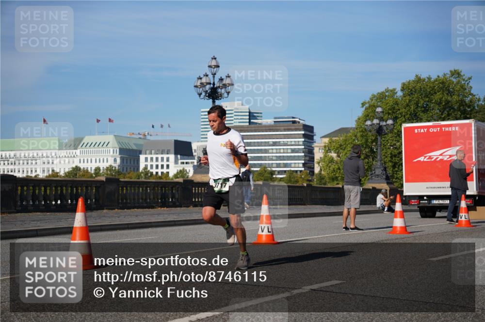 07.09.2025 - BARMER Alsterlauf Yannick Fuchs http://msf.ph/oto/8746115 07.09.2025 09:31:33 Laufen 1 meine-sportfotos.de