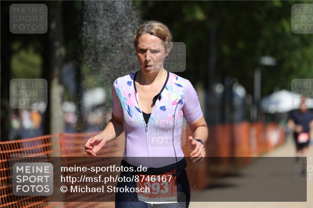 07.09.2025 - 19. Norderstedt Triathlon Michael Strokosch http://msf.ph/oto/8746167 07.09.2025 12:36:26 Laufen 227, 293 meine-sportfotos.de