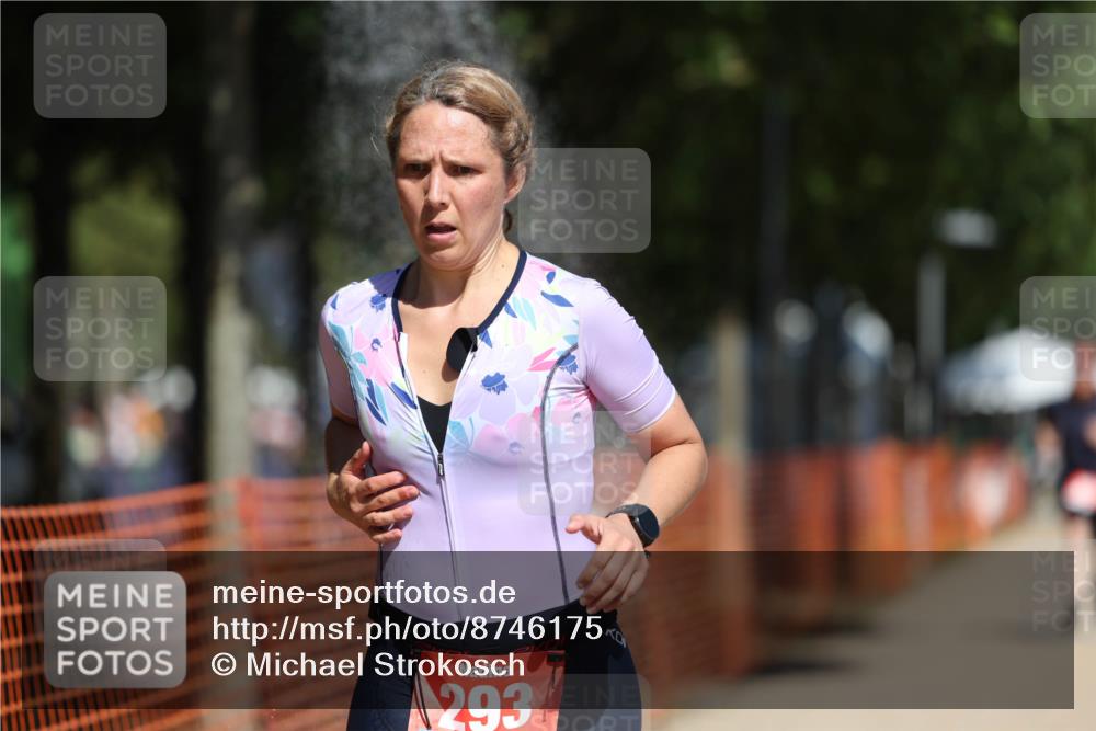 07.09.2025 - 19. Norderstedt Triathlon Michael Strokosch http://msf.ph/oto/8746175 07.09.2025 12:36:26 Laufen 227, 293 meine-sportfotos.de
