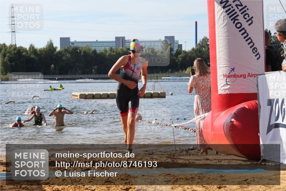 07.09.2025 - 19. Norderstedt Triathlon Luisa Fischer http://msf.ph/oto/8746193 07.09.2025 10:25:08 Schwimmen 77, 80, 91, 111 meine-sportfotos.de