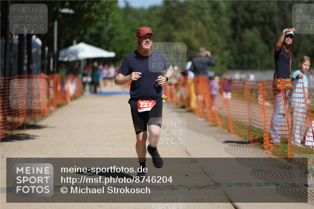 07.09.2025 - 19. Norderstedt Triathlon Michael Strokosch http://msf.ph/oto/8746204 07.09.2025 12:36:30 Laufen 227 meine-sportfotos.de