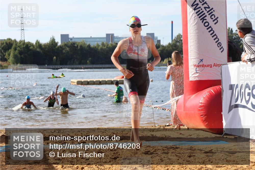 07.09.2025 - 19. Norderstedt Triathlon Luisa Fischer http://msf.ph/oto/8746208 07.09.2025 10:25:09 Schwimmen 77, 80, 91, 111, 650 meine-sportfotos.de