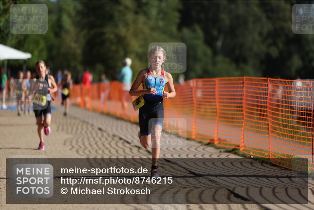 07.09.2025 - 19. Norderstedt Triathlon Michael Strokosch http://msf.ph/oto/8746215 07.09.2025 09:44:24 Laufen 566, 614 meine-sportfotos.de
