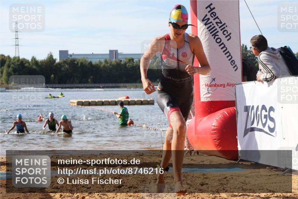 07.09.2025 - 19. Norderstedt Triathlon Luisa Fischer http://msf.ph/oto/8746216 07.09.2025 10:25:09 Schwimmen 77, 80, 91, 111, 650 meine-sportfotos.de