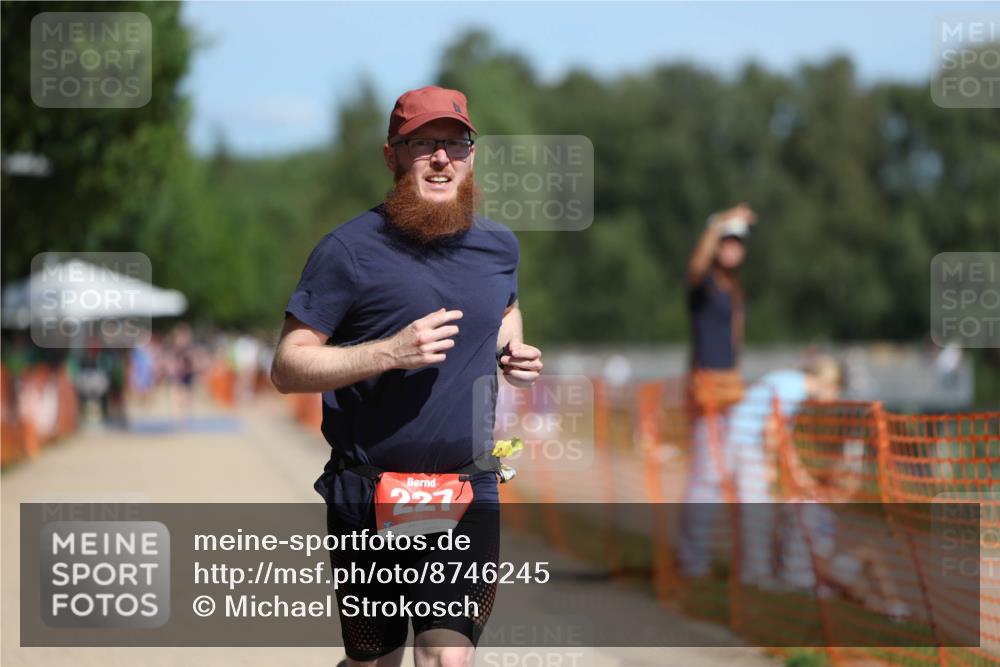 07.09.2025 - 19. Norderstedt Triathlon Michael Strokosch http://msf.ph/oto/8746245 07.09.2025 12:36:31 Laufen 227 meine-sportfotos.de