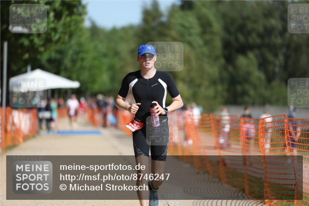 07.09.2025 - 19. Norderstedt Triathlon Michael Strokosch http://msf.ph/oto/8746247 07.09.2025 11:59:52 Laufen 306 meine-sportfotos.de