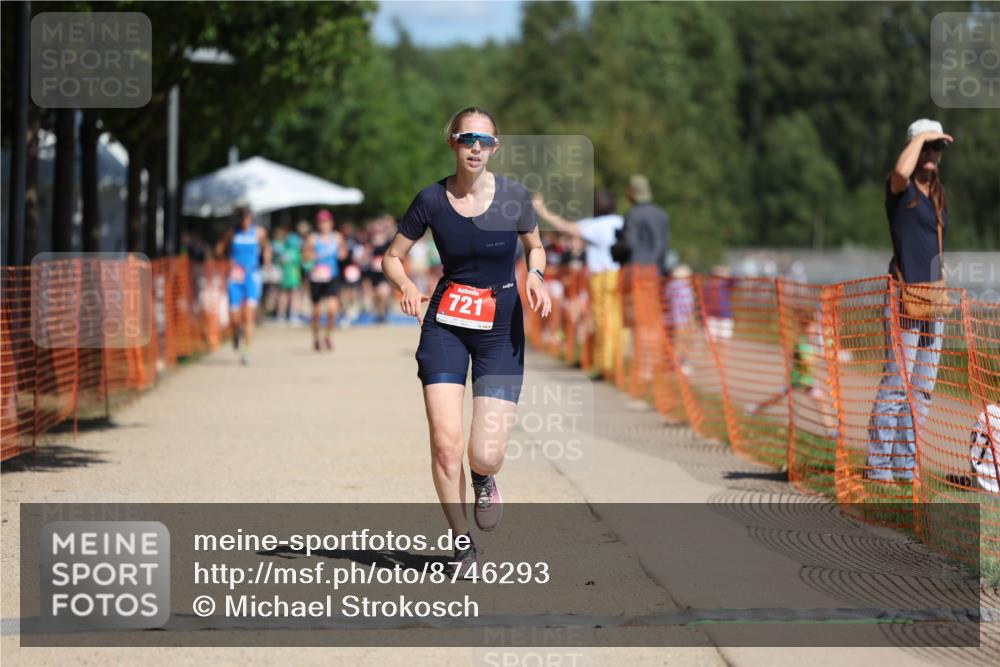 07.09.2025 - 19. Norderstedt Triathlon Michael Strokosch http://msf.ph/oto/8746293 07.09.2025 12:36:47 Laufen 721 meine-sportfotos.de
