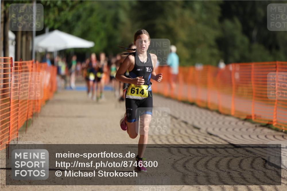 07.09.2025 - 19. Norderstedt Triathlon Michael Strokosch http://msf.ph/oto/8746300 07.09.2025 09:44:27 Laufen 566, 614, 629 meine-sportfotos.de