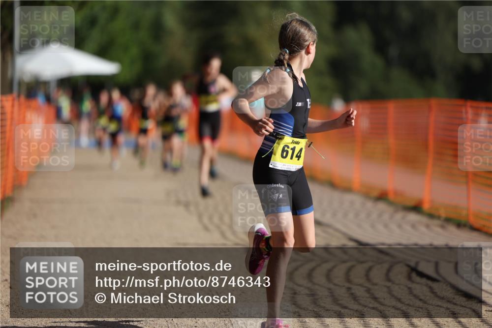 07.09.2025 - 19. Norderstedt Triathlon Michael Strokosch http://msf.ph/oto/8746343 07.09.2025 09:44:28 Laufen 566, 614, 629 meine-sportfotos.de