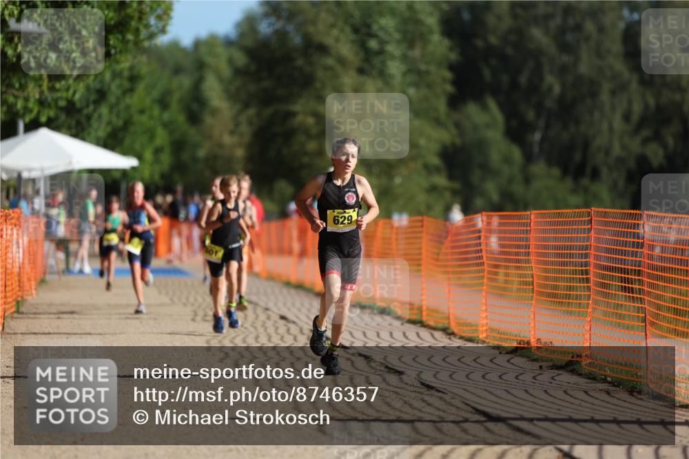 07.09.2025 - 19. Norderstedt Triathlon Michael Strokosch http://msf.ph/oto/8746357 07.09.2025 09:44:30 Laufen 566, 601, 614, 629 meine-sportfotos.de