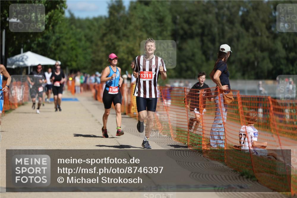 07.09.2025 - 19. Norderstedt Triathlon Michael Strokosch http://msf.ph/oto/8746397 07.09.2025 12:36:55 Laufen 1248, 1311, 1369 meine-sportfotos.de
