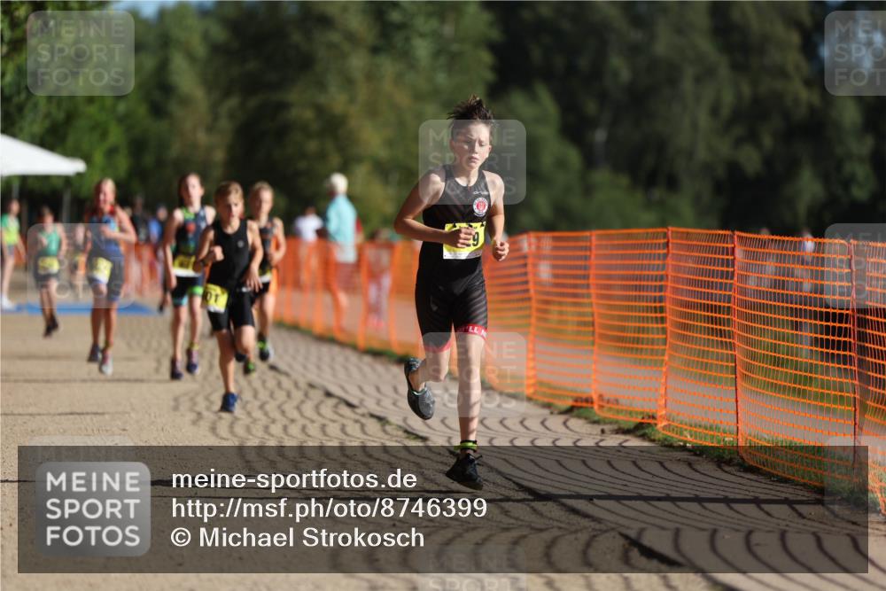 07.09.2025 - 19. Norderstedt Triathlon Michael Strokosch http://msf.ph/oto/8746399 07.09.2025 09:44:31 Laufen 566, 601, 614, 629 meine-sportfotos.de