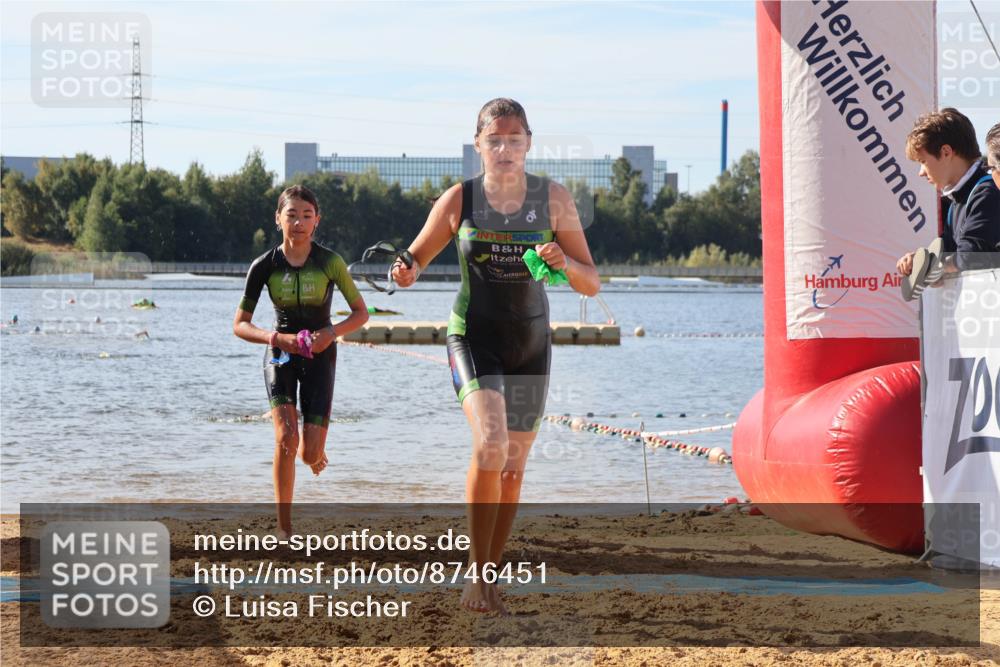07.09.2025 - 19. Norderstedt Triathlon Luisa Fischer http://msf.ph/oto/8746451 07.09.2025 10:25:51 Schwimmen 99, 110 meine-sportfotos.de