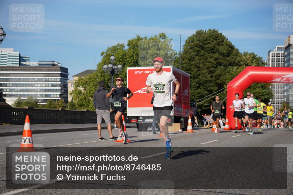 07.09.2025 - BARMER Alsterlauf Yannick Fuchs http://msf.ph/oto/8746485 07.09.2025 09:31:57 Laufen 8218, 2238, 4627 meine-sportfotos.de
