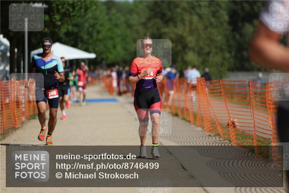07.09.2025 - 19. Norderstedt Triathlon Michael Strokosch http://msf.ph/oto/8746499 07.09.2025 12:00:21 Laufen 714, 749, 1253 meine-sportfotos.de