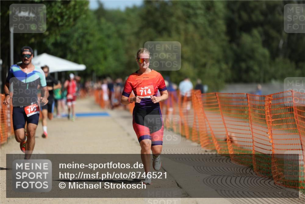 07.09.2025 - 19. Norderstedt Triathlon Michael Strokosch http://msf.ph/oto/8746521 07.09.2025 12:00:22 Laufen 714, 749, 1184, 1253 meine-sportfotos.de