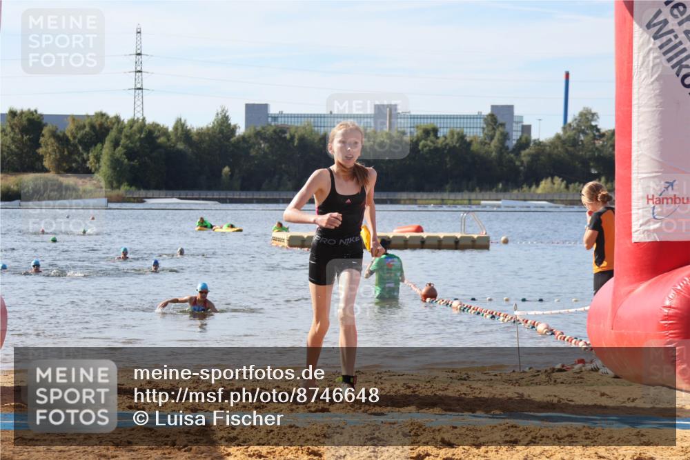 07.09.2025 - 19. Norderstedt Triathlon Luisa Fischer http://msf.ph/oto/8746648 07.09.2025 10:26:36 Schwimmen 78 meine-sportfotos.de