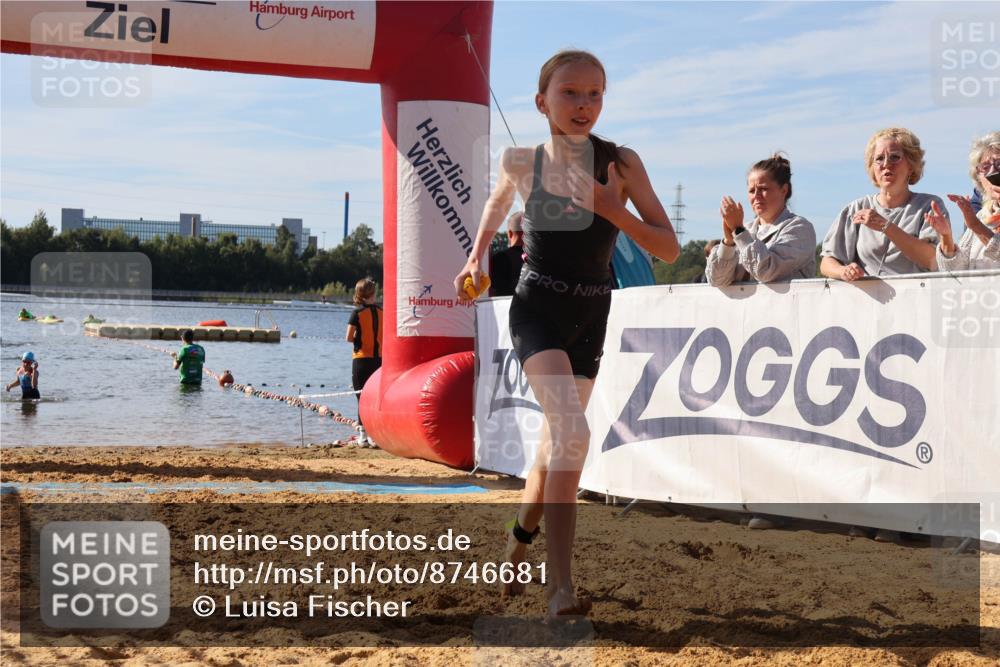 07.09.2025 - 19. Norderstedt Triathlon Luisa Fischer http://msf.ph/oto/8746681 07.09.2025 10:26:38 Schwimmen 78 meine-sportfotos.de