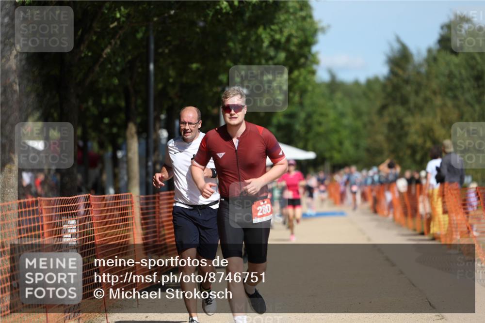 07.09.2025 - 19. Norderstedt Triathlon Michael Strokosch http://msf.ph/oto/8746751 07.09.2025 12:37:13 Laufen 280, 719, 738, 861, 1339 meine-sportfotos.de