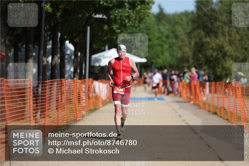 07.09.2025 - 19. Norderstedt Triathlon Michael Strokosch http://msf.ph/oto/8746780 07.09.2025 12:00:37 Laufen 704 meine-sportfotos.de