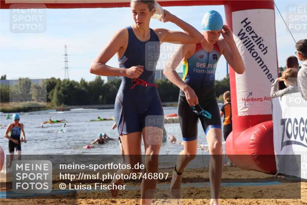 07.09.2025 - 19. Norderstedt Triathlon Luisa Fischer http://msf.ph/oto/8746807 07.09.2025 10:27:04 Schwimmen 56, 66, 641, 653 meine-sportfotos.de