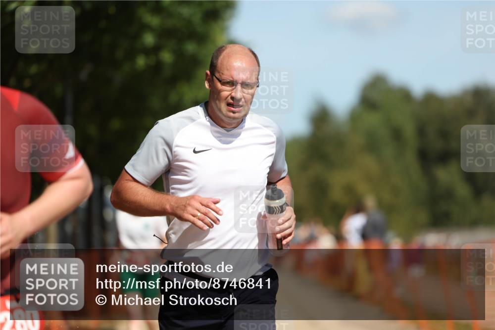 07.09.2025 - 19. Norderstedt Triathlon Michael Strokosch http://msf.ph/oto/8746841 07.09.2025 12:37:16 Laufen 280, 719, 861, 1339 meine-sportfotos.de
