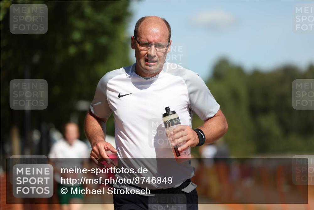 07.09.2025 - 19. Norderstedt Triathlon Michael Strokosch http://msf.ph/oto/8746849 07.09.2025 12:37:16 Laufen 280, 719, 861, 1339 meine-sportfotos.de