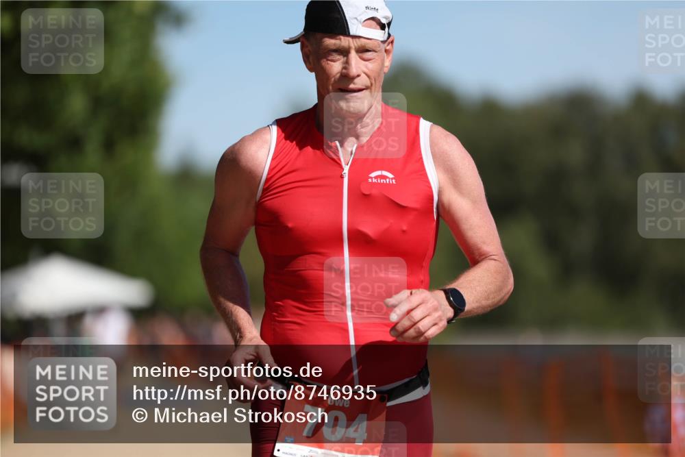07.09.2025 - 19. Norderstedt Triathlon Michael Strokosch http://msf.ph/oto/8746935 07.09.2025 12:00:43 Laufen 704 meine-sportfotos.de