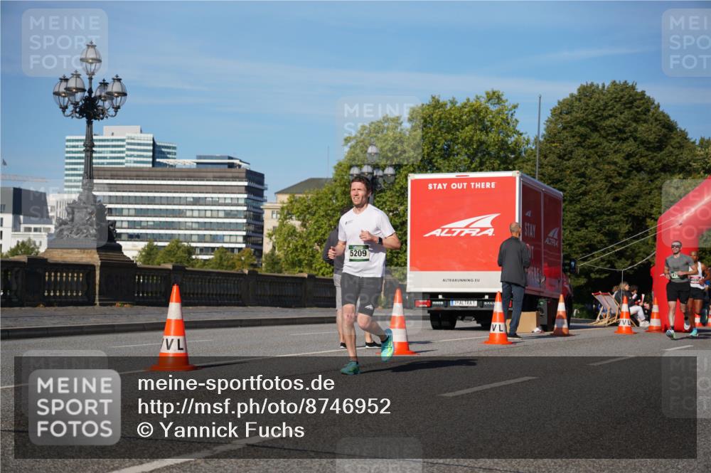 07.09.2025 - BARMER Alsterlauf Yannick Fuchs http://msf.ph/oto/8746952 07.09.2025 09:32:13 Laufen 5209, 1 meine-sportfotos.de