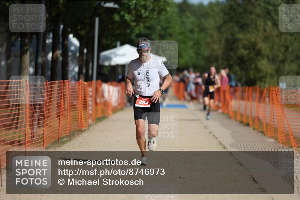 07.09.2025 - 19. Norderstedt Triathlon Michael Strokosch http://msf.ph/oto/8746973 07.09.2025 12:00:51 Laufen 284 meine-sportfotos.de